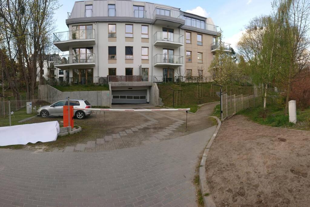 Kawalerka Z Miejscem Parkingowym W Hali Garazowej Apartment Сопот Екстериор снимка